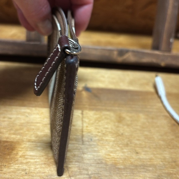 Small Coach Brown and Cream Card Holder - Picture 5 of 7